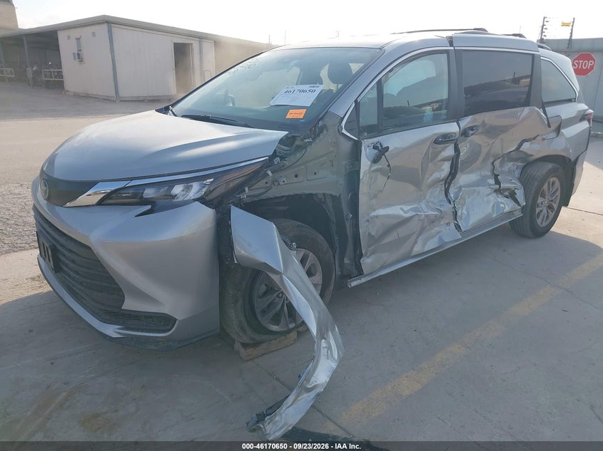 Vin: 5tdkrkec5ss226080, lot: 46670492, toyota sienna le 20252