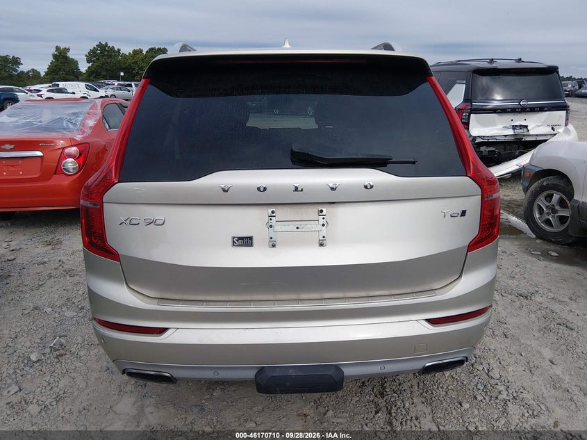 2017 VOLVO XC90 T6 MOMENTUM · Фото 16