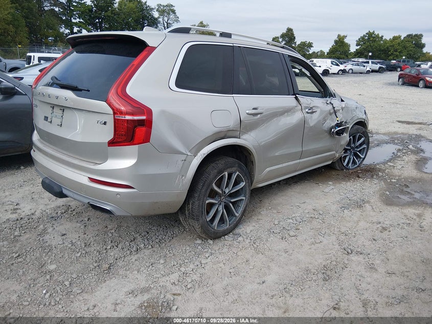 2017 VOLVO XC90 T6 MOMENTUM · Фото 4