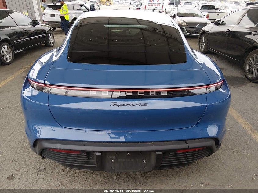 PORSCHE TAYCAN - zdjęcie 16