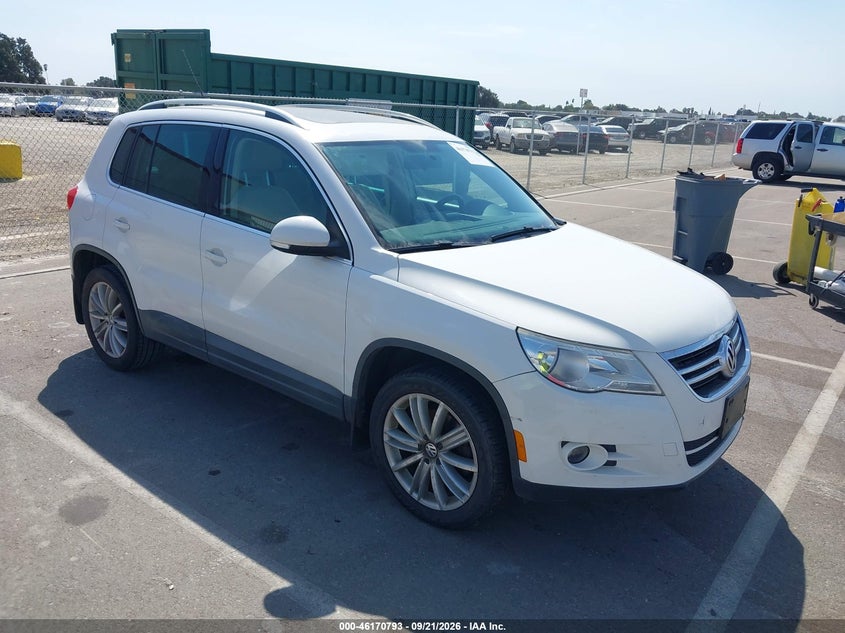 2011 Volkswagen Tiguan SE