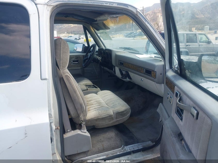 GMC SUBURBAN 1991 VIN 1GKGR26N7MF503289