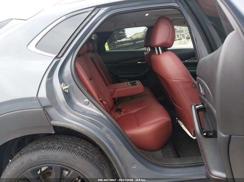 MAZDA CX-30 - zdjęcie 8