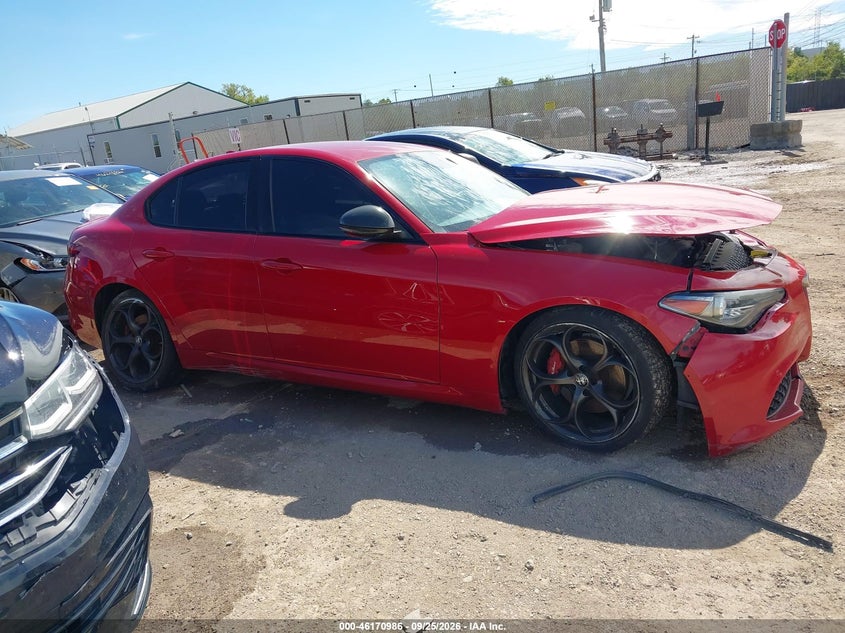2019 ALFA ROMEO GIULIA SPORT RWD · Фото 14