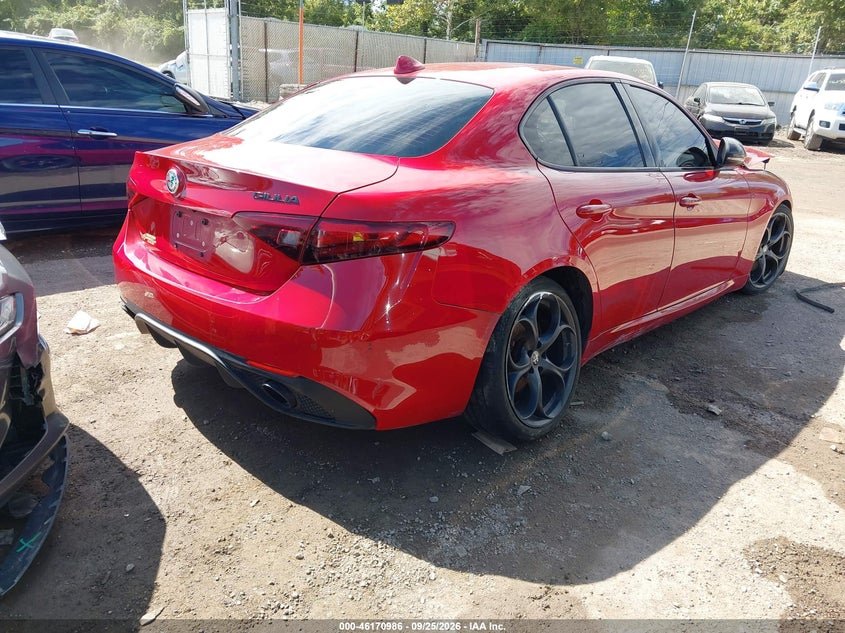 2019 ALFA ROMEO GIULIA SPORT RWD · Фото 4