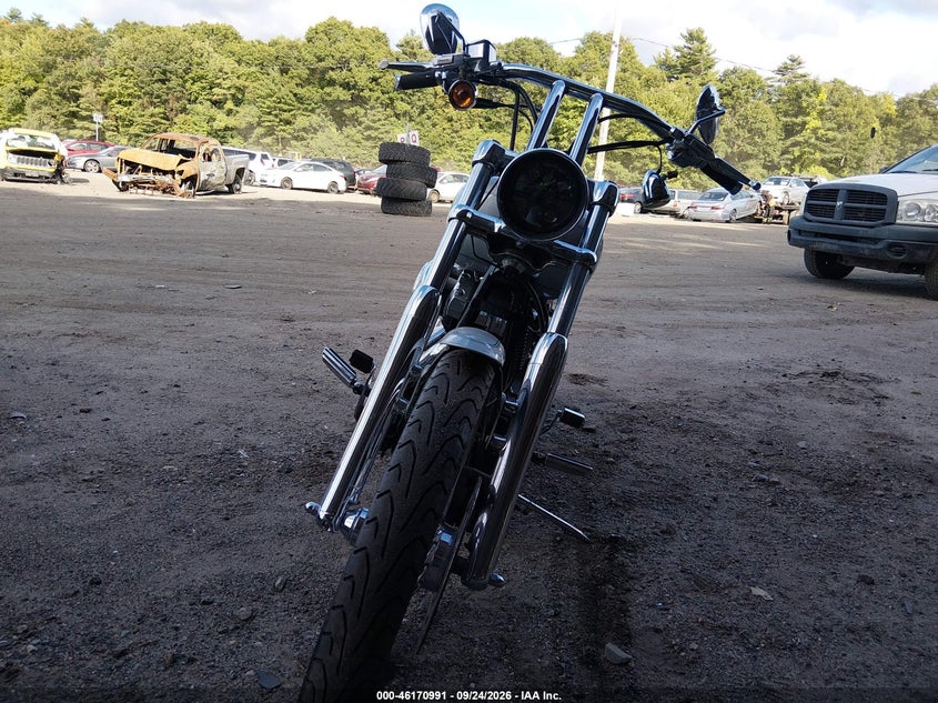 HARLEY-DAVIDSON FXSTD 2006