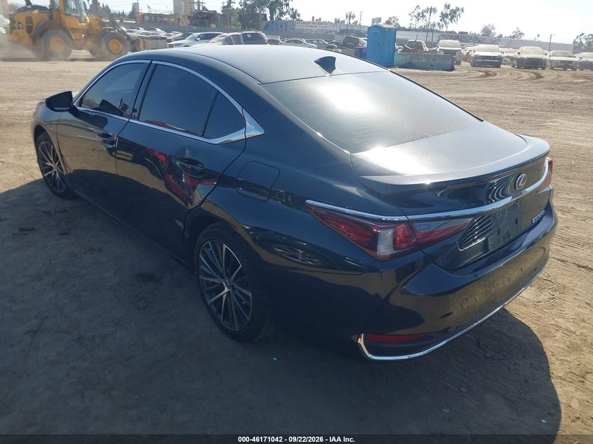 Vin: 58ada1c16ru044703, lot: 46670884, lexus es 300h 20243