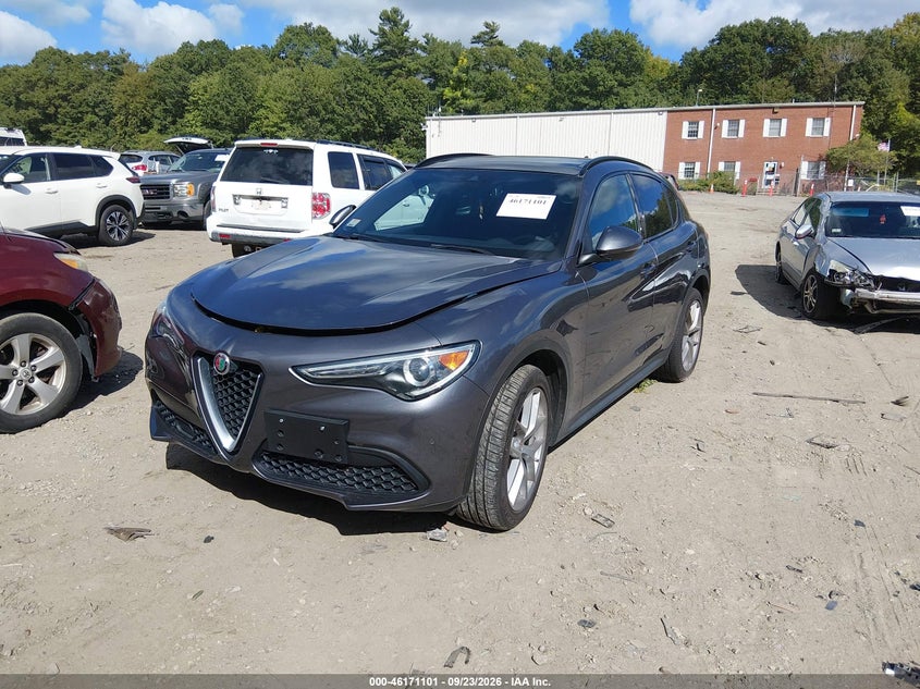 Vin: zasfaknn0j7b98084, lot: 46670943, alfa romeo stelvio ti sport awd 20182
