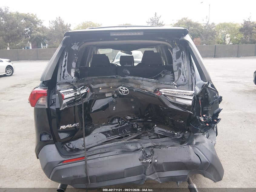 TOYOTA RAV4 - zdjęcie 16