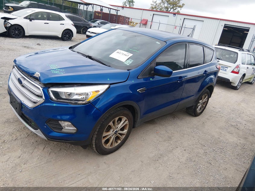 Vin: 1fmcu9gd0kua28158, lot: 46671005, ford escape se 20192