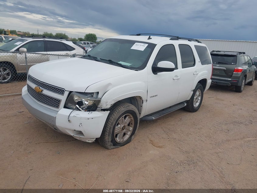 2014 Chevrolet Tahoe, Удар спереду, IAAI, VIN 1GNSKBE08ER247445 — фото 2