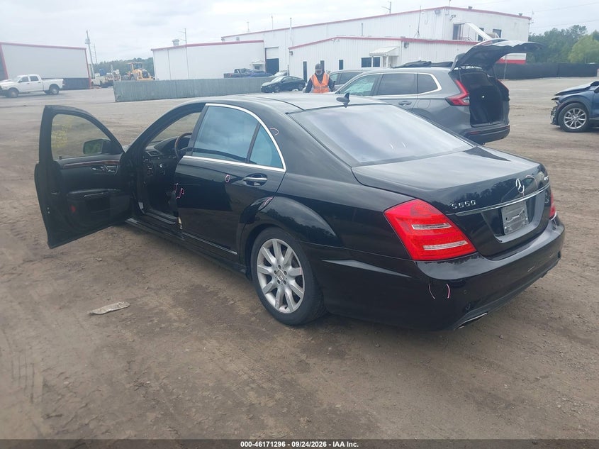 Vin: wddng9eb6ca457173, lot: 46671138, mercedes-benz s 550 4matic 20123