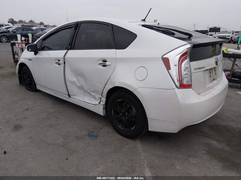 Vin: jtdkn3du2d5649543, lot: 46671164, toyota prius two 20133