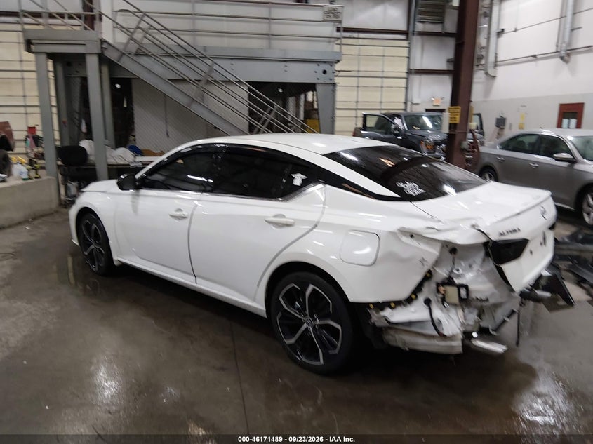 Vin: 1n4bl4cw1rn359273, lot: 46671331, nissan altima sr intelligent awd 20243