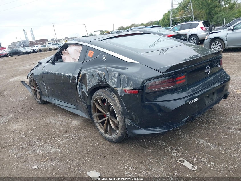 Vin: jn1bz4bh4rm363791, lot: 46671332, nissan z performance manual 20243