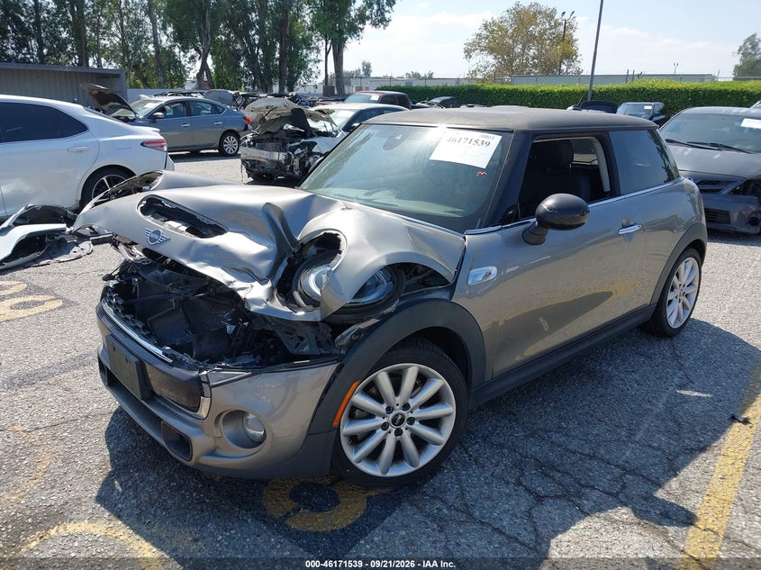 2019 MINI HARDTOP auction photo 2