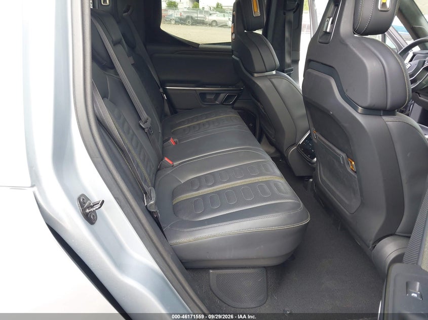 RIVIAN R1T 2023 VIN 7FCTGBAA2PN026859