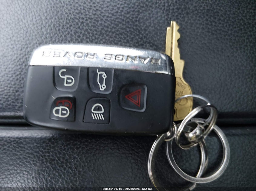 LAND ROVER RANGE ROVER VELAR - zdjęcie 11
