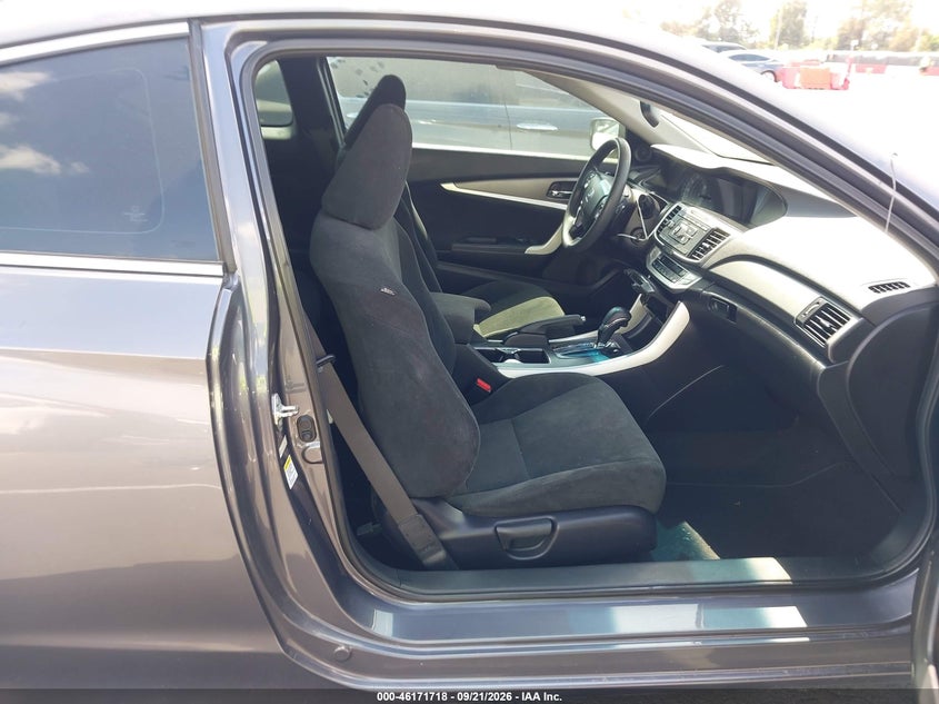 2013 HONDA ACCORD LX-S · Фото 5