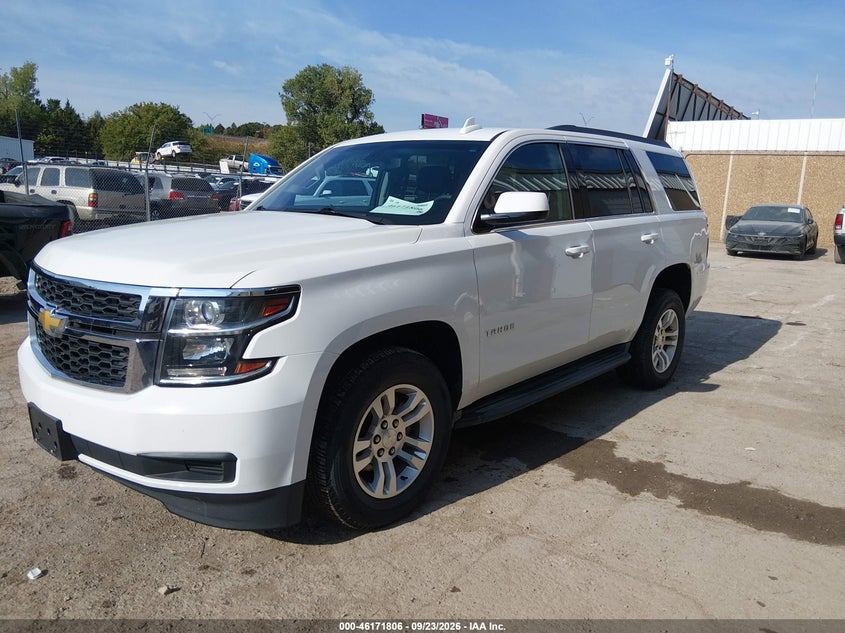 2017 Chevrolet Tahoe, Звичайний знос, IAAI, VIN 1GNSCAEC5HR274561 — фото 2