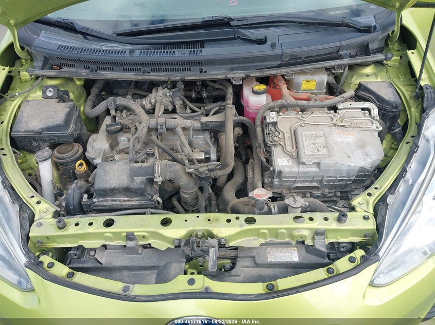 TOYOTA PRIUS C - zdjęcie 10