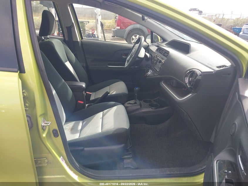 TOYOTA PRIUS C - zdjęcie 5