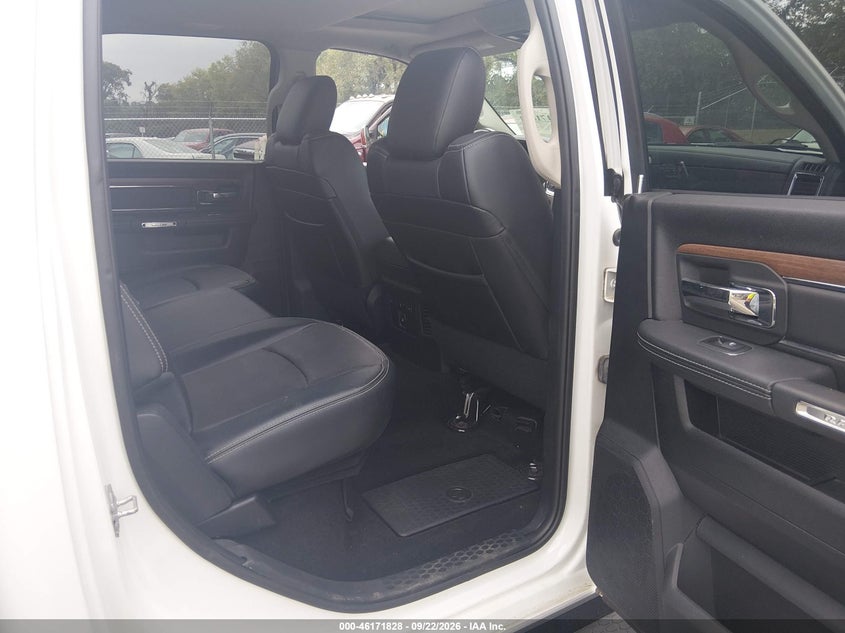2014 RAM 1500 LARAMIE · Фото 8