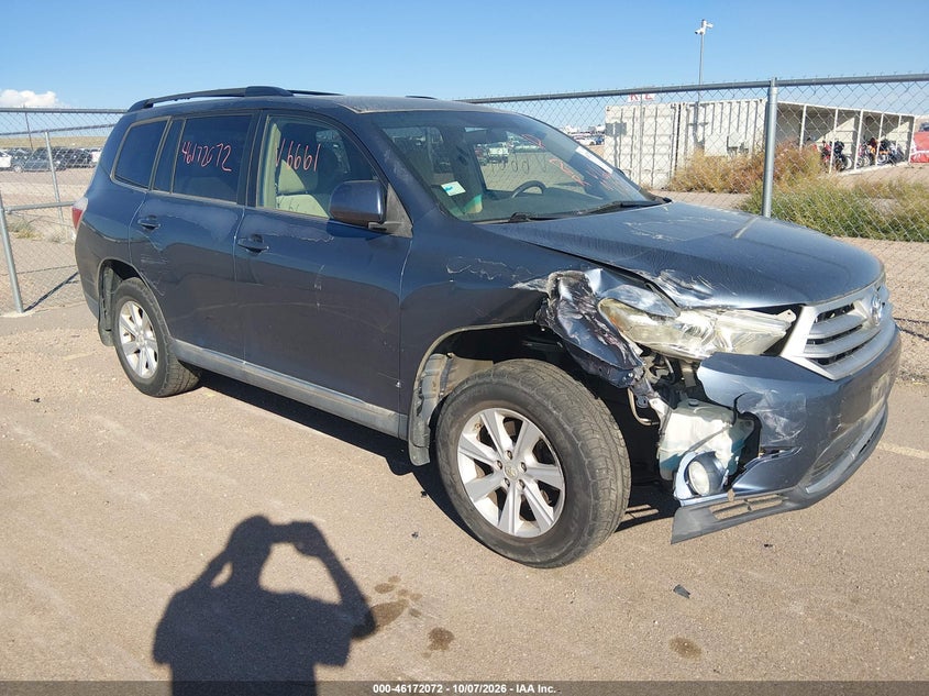 Vin: 5tdbk3eh2cs116661, lot: 46671914, toyota highlander base v6 2012 img_1