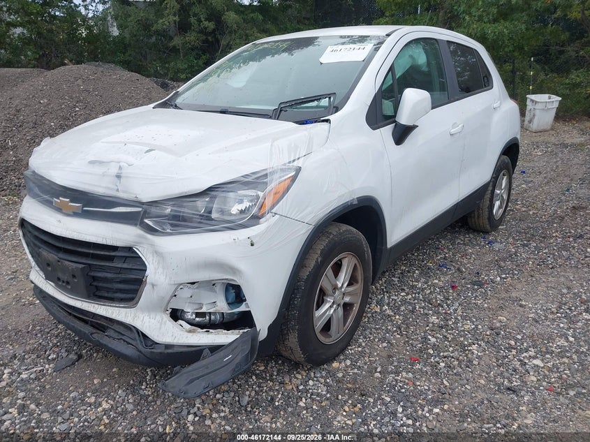 Vin: kl7cjnsm3nb529443, lot: 46671986, chevrolet trax awd ls 20222
