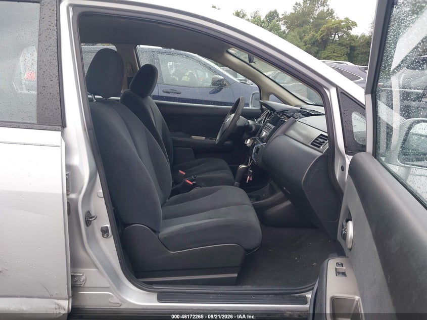 2011 NISSAN VERSA auction photo 5