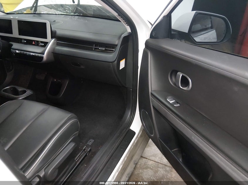 2022 HYUNDAI IONIQ 5 SEL · Фото 5