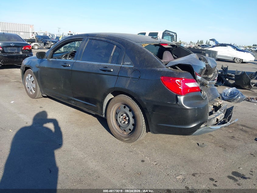 Vin: 1c3ccbab8en168306, lot: 46672862, chrysler 200 lx 20143