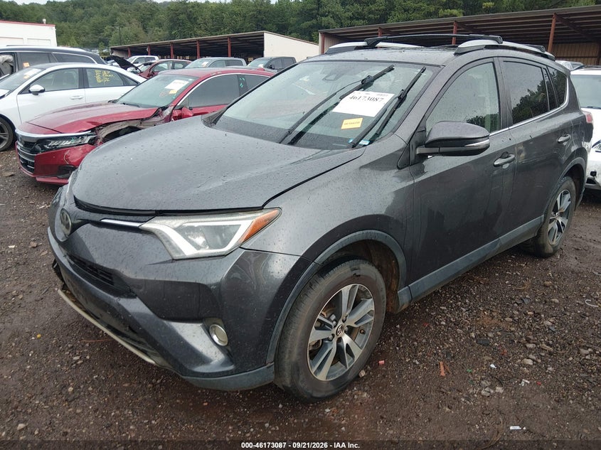 Vin: 2t3wfrev5jw423929, lot: 46672930, toyota rav4 xle 20182