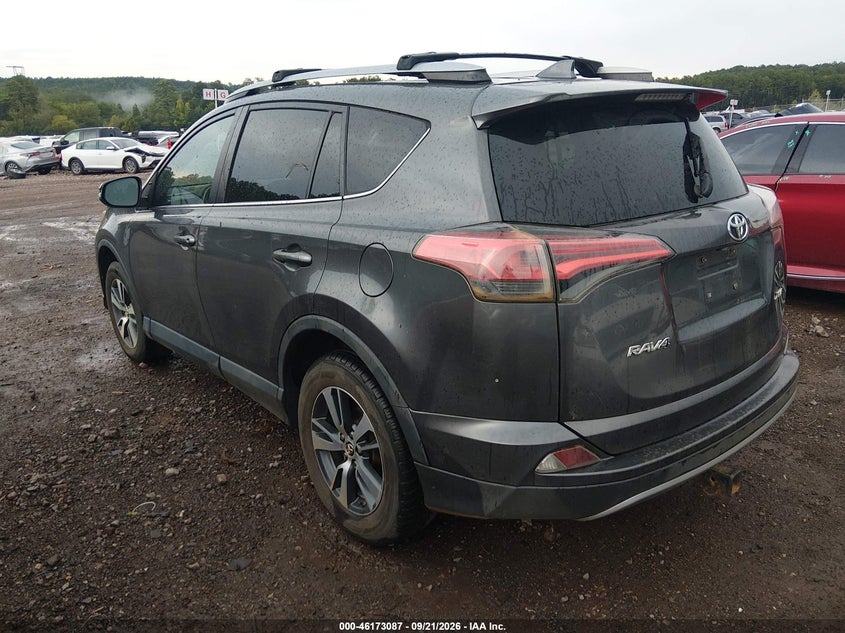 Vin: 2t3wfrev5jw423929, lot: 46672930, toyota rav4 xle 20183