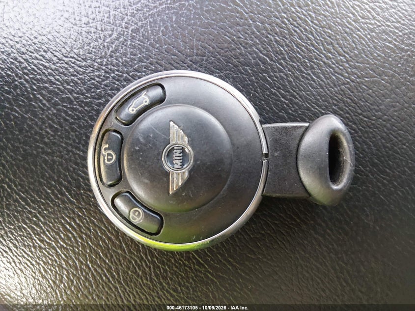 2011 MINI COOPER S · Фото 11