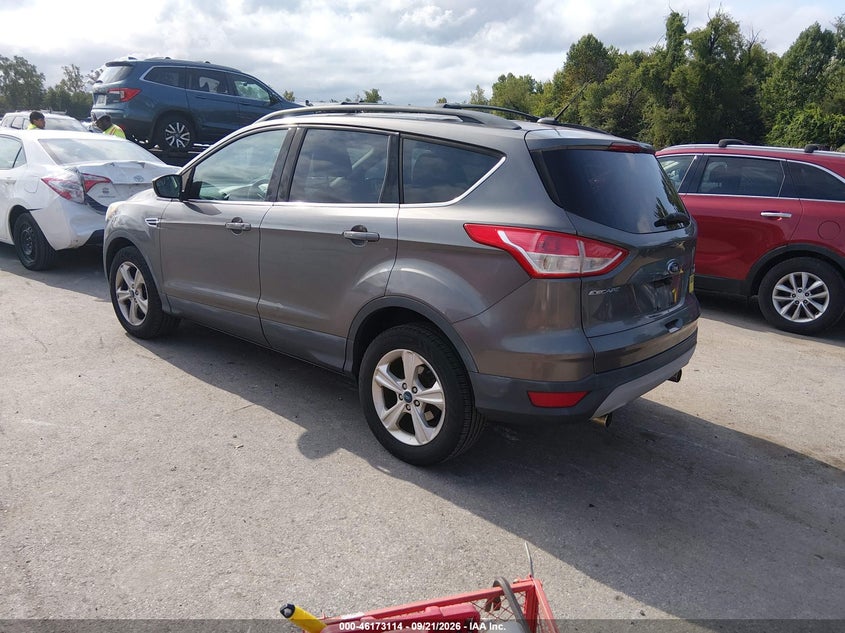 Vin: 1fmcu9gx2dub36844, lot: 46672957, ford escape se 20133