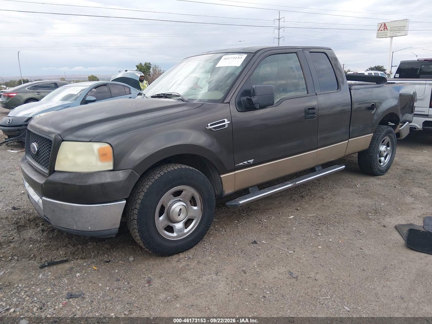 2005 Ford F-150, Удар ззаду, IAAI, VIN 1FTRX12W75NB68836 — фото 2