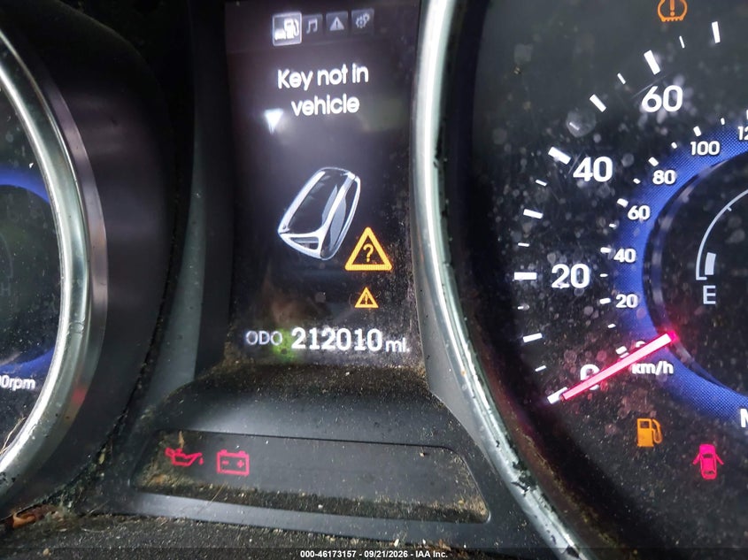 HYUNDAI SANTA FE 2013 VIN 5XYZU3LA0DG032299