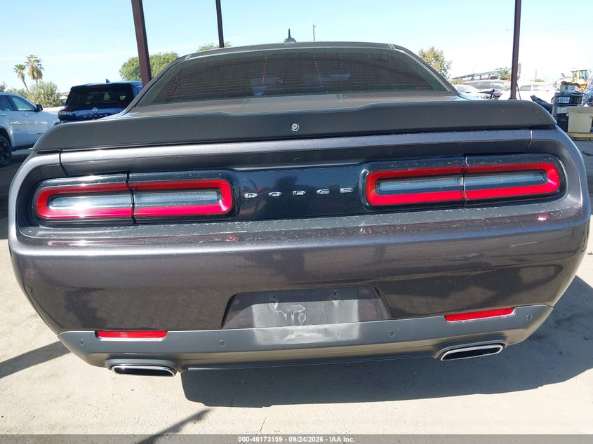 DODGE CHALLENGER - zdjęcie 17