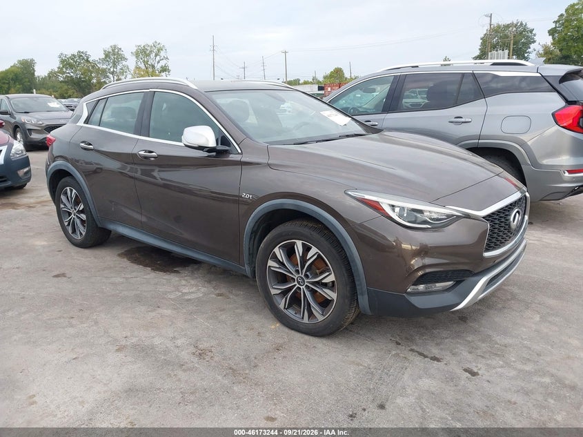 Vin: sjkch5cr0ja048703, lot: 46673087, infiniti qx30 premium 2018 img_1