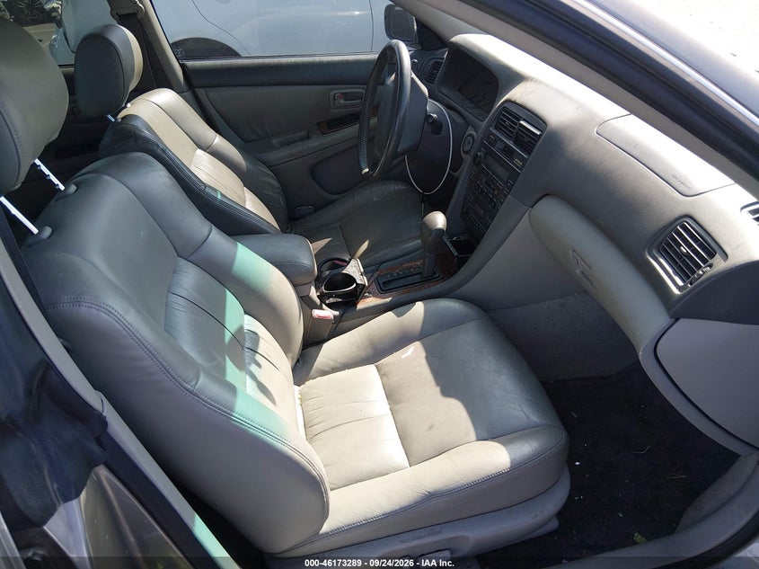 LEXUS ES 300 1998 VIN JT8BF28G8W0092731