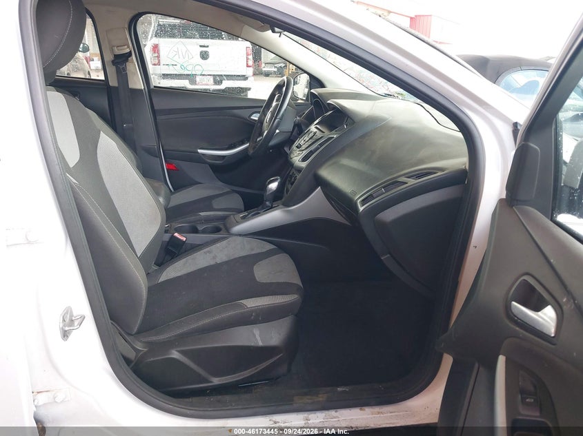 FORD FOCUS 2012 VIN 1FAHP3F2XCL386430