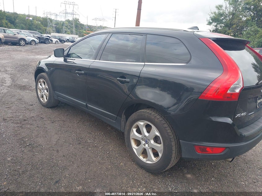 VOLVO XC60 2013 VIN YV4952DL9D2405452