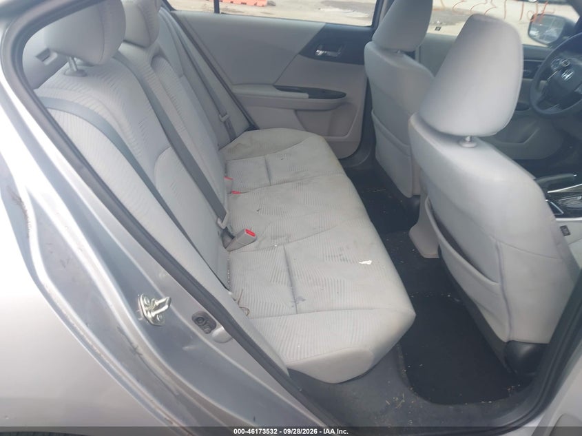2017 HONDA ACCORD LX · Фото 8