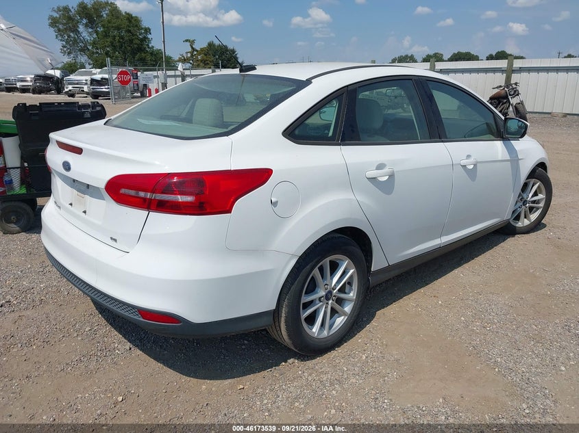 Vin: 1fadp3f23jl209021, lot: 46673399, ford focus se 20184