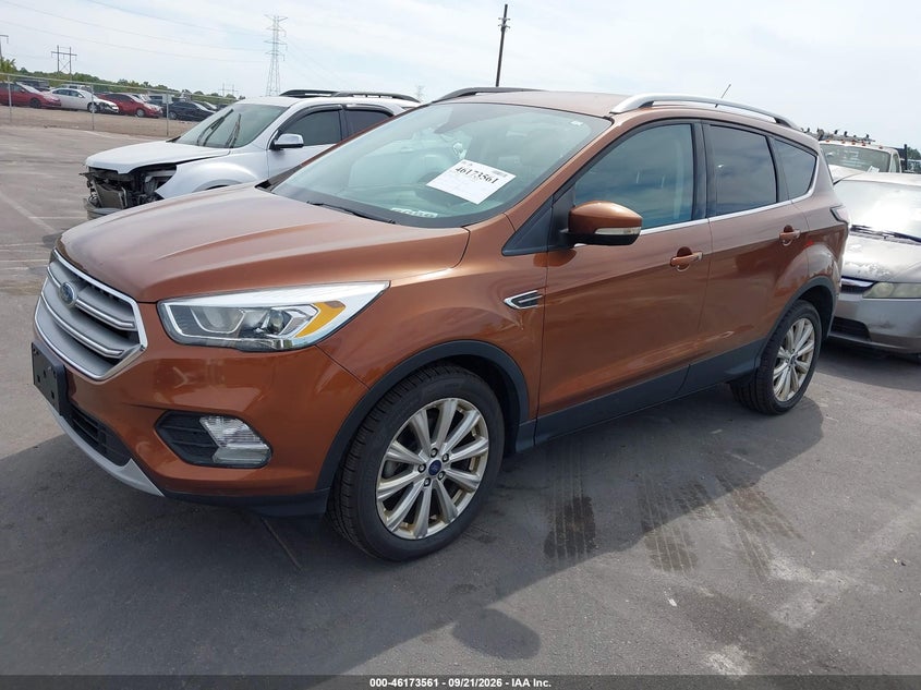 Vin: 1fmcu0jd5hub78747, lot: 46673421, ford escape titanium 20172