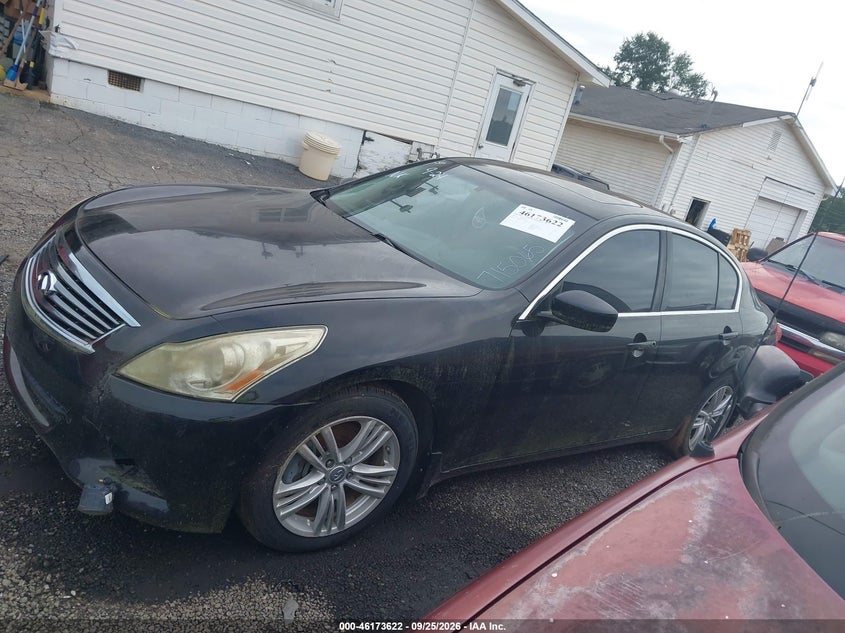 Фото 14 - INFINITI G37