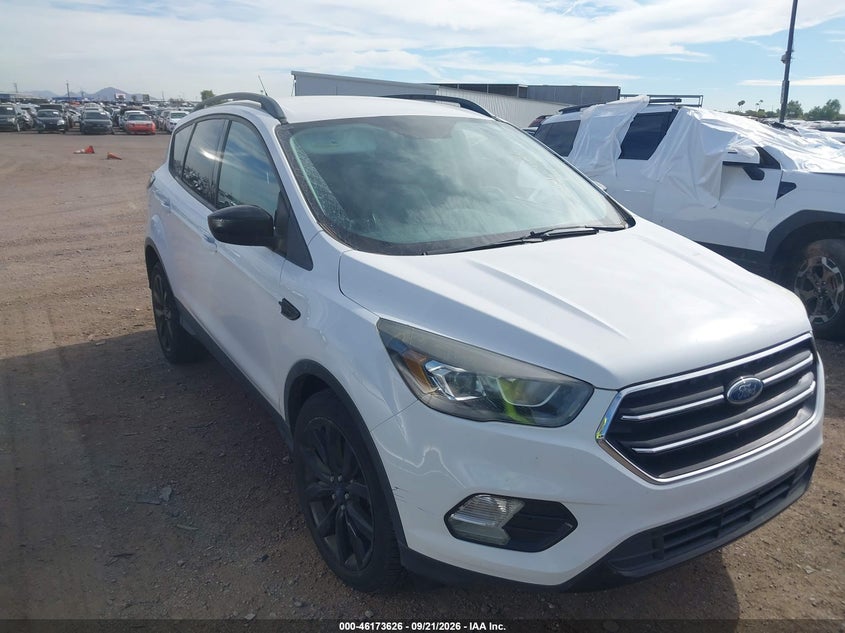 Vin: 1fmcu0gd7hue92732, lot: 46673486, ford escape se 2017 img_1