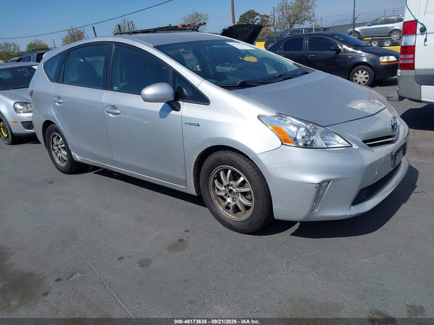 Vin: jtdzn3eu8c3025978, lot: 46673496, toyota prius v three 2012 img_1