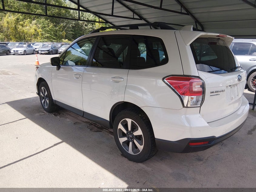 Vin: jf2sjagc1jh588653, lot: 46673523, subaru forester 2.5i premium 20183